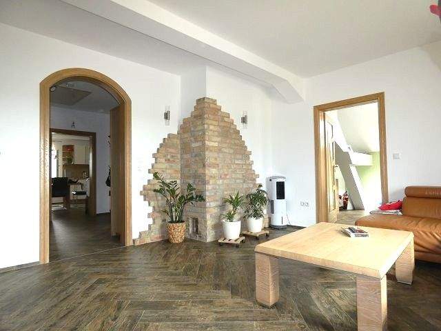 Immobilie in Lustadt - Besonders hochwertige Wohnung mit Hoffläche - Bild 1