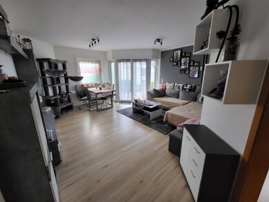 Wohnung zur Miete 500 € 2 Zimmer 64,1 m² EG frei ab sofort Ochsenkopf Straße 8 Münchberg Münchberg 95213