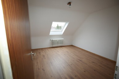 Wohnung zur Miete 600 € 3 Zimmer 60 m² 2. Geschoss frei ab sofort Frühlingstraße Unterasbach Oberasbach 90522