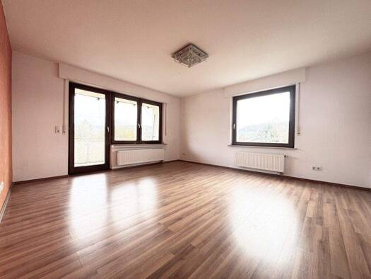 Wohnung zur Miete 950 € 4 Zimmer 98 m² Oberstenfeld 71720