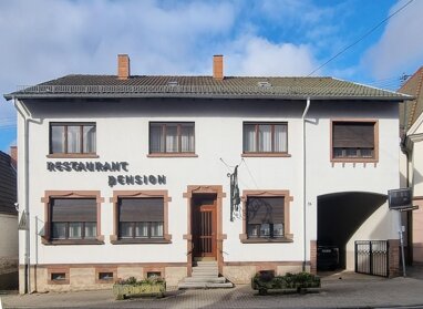 Restaurant zum Kauf 320.000 € 66 m² Gastrofläche 880 m² Grundstück Trippstadt Trippstadt 67705