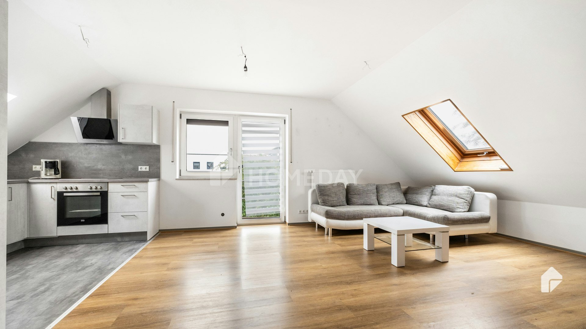 Mehrfamilienhaus zum Kauf 789.000 € 9 Zimmer 140 m²<br/>Wohnfläche 1.354 m²<br/>Grundstück Adelsdorf Adelsdorf 91325