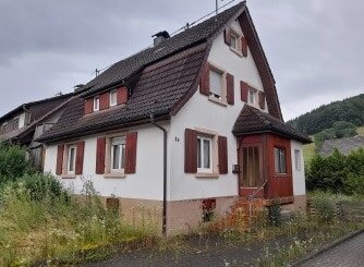 Einfamilienhaus zum Kauf 125.000 € 6 Zimmer 100 m²<br/>Wohnfläche 323 m²<br/>Grundstück Schuttertal Schuttertal 77978