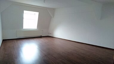Wohnung zur Miete 350 € 2 Zimmer 78 m² 4. Geschoss A.-Puschkin-Platz 2 Innenstadt Riesa 01587