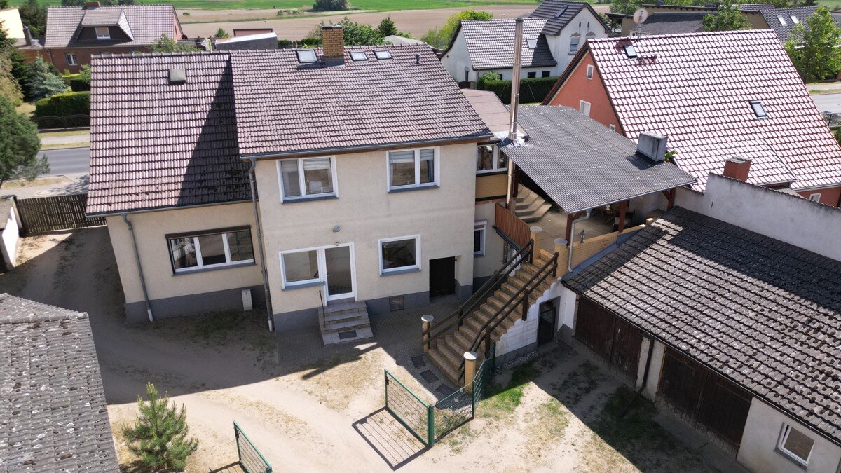 Einfamilienhaus zum Kauf 459.000 € 6 Zimmer 231 m²<br/>Wohnfläche 3.300 m²<br/>Grundstück Hohenwutzen Bad Freienwalde / Altglietzen 16259