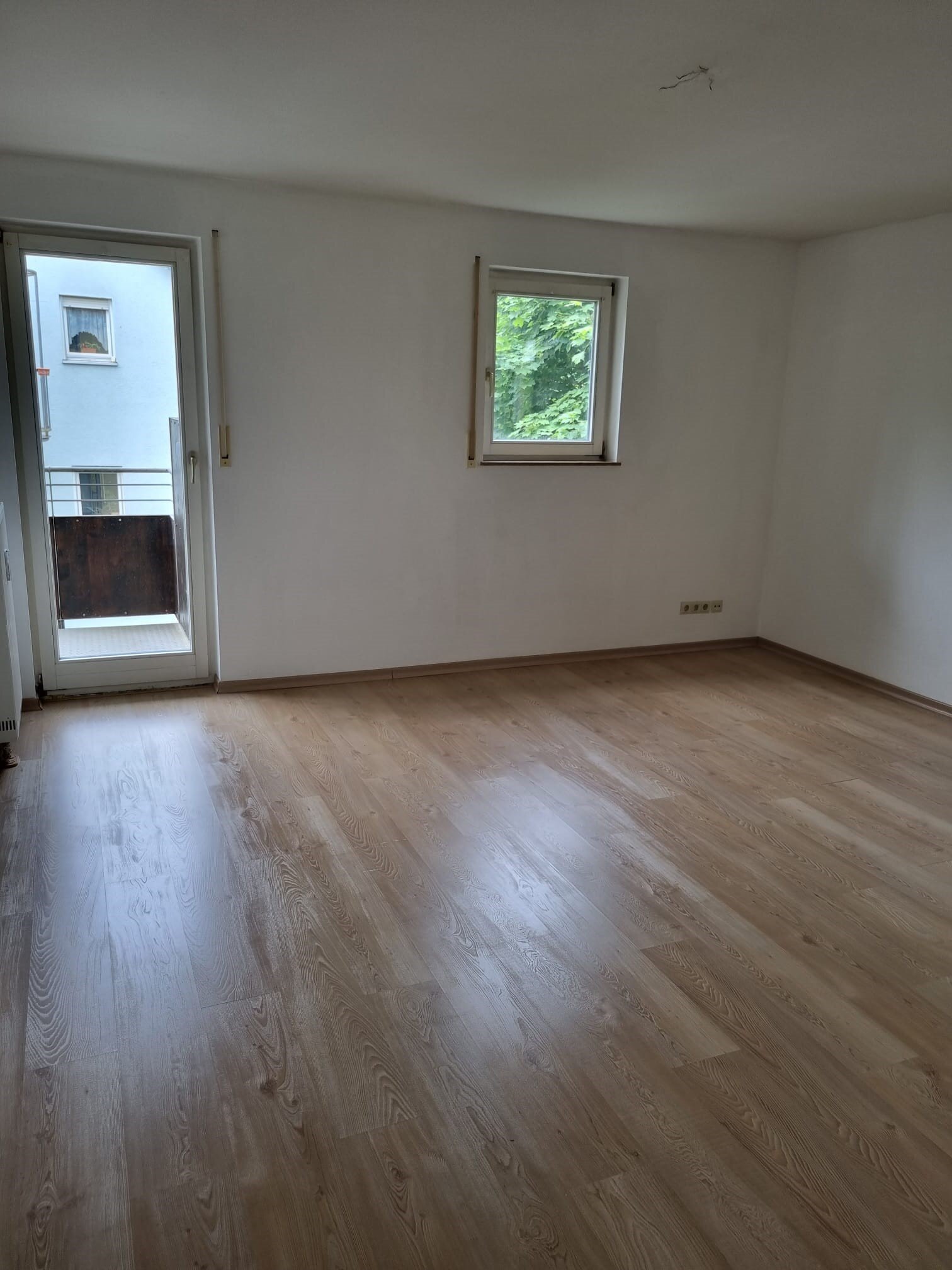 Wohnung zur Miete 361,87 € 3 Zimmer 67,6 m²<br/>Wohnfläche 2.<br/>Geschoss An der Höll Hötzelsroda Eisenach 99817