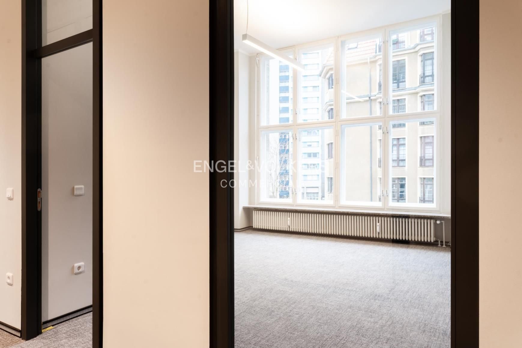 Büro-/Praxisfläche zur Miete 25 € 426,9 m²<br/>Bürofläche ab 180 m²<br/>Teilbarkeit Mitte Berlin 10179