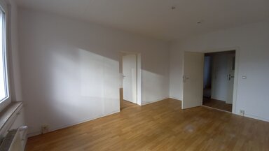 Wohnung zur Miete 283 € 2 Zimmer 47,2 m² 2. Geschoss frei ab sofort Erich-Weinert-Straße 12 Weißenfels Weißenfels 06667