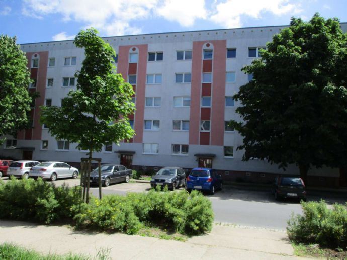 Wohnung zur Miete 222 € 2 Zimmer 46,2 m² 2. Geschoss Robert-Koch-Str. 32 Stadtgebiet Ost Neubrandenburg 17036