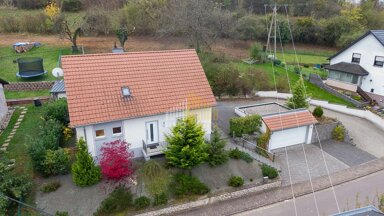 Einfamilienhaus zum Kauf 359.000 € 7 Zimmer 140 m² 1.045 m² Grundstück Saarfelserstr. Menningen Merzig 66663