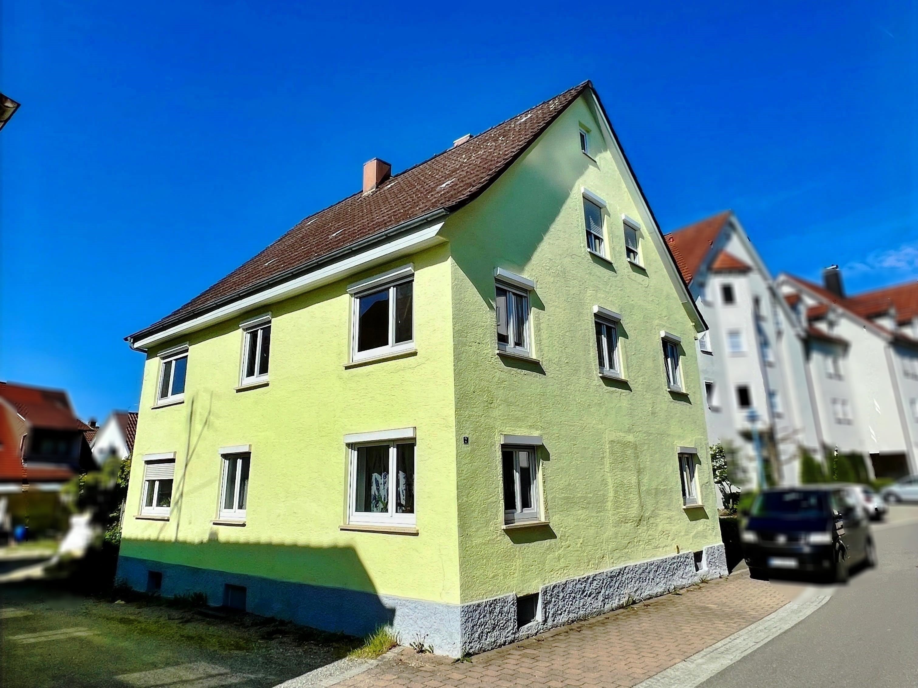 Mehrfamilienhaus zum Kauf 508.000 € 8 Zimmer 230 m²<br/>Wohnfläche 572 m²<br/>Grundstück Bad Buchau Bad Buchau 88422