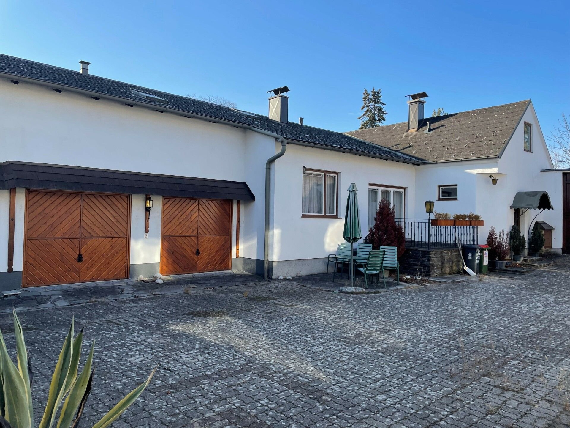 Mehrfamilienhaus zum Kauf 575.000 € 6 Zimmer 229 m²<br/>Wohnfläche 600 m²<br/>Grundstück Bad Fischau 2721