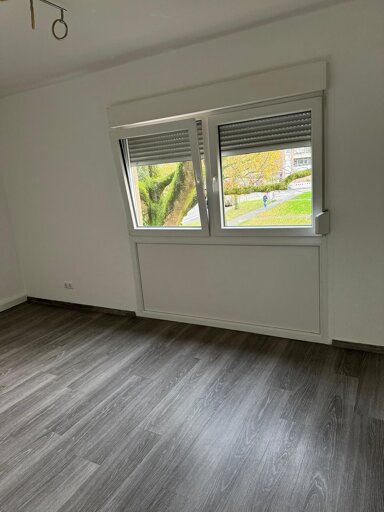 Wohnung zur Miete 390 € 2 Zimmer 44,5 m² 1. Geschoss frei ab 15.02.2025 Gladbacher Straße 247 Hamm - Beberich Viersen 41748