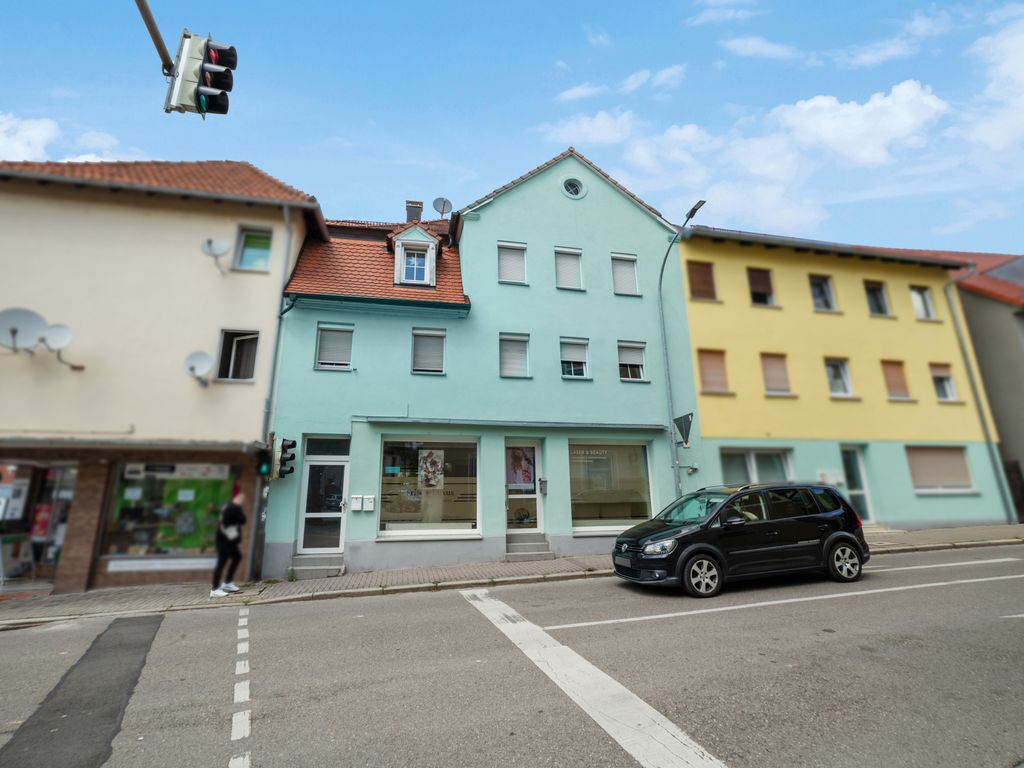 Mehrfamilienhaus zum Kauf 349.000 € 7 Zimmer 171,8 m²<br/>Wohnfläche 190 m²<br/>Grundstück Gunzenhausen Gunzenhausen 91710