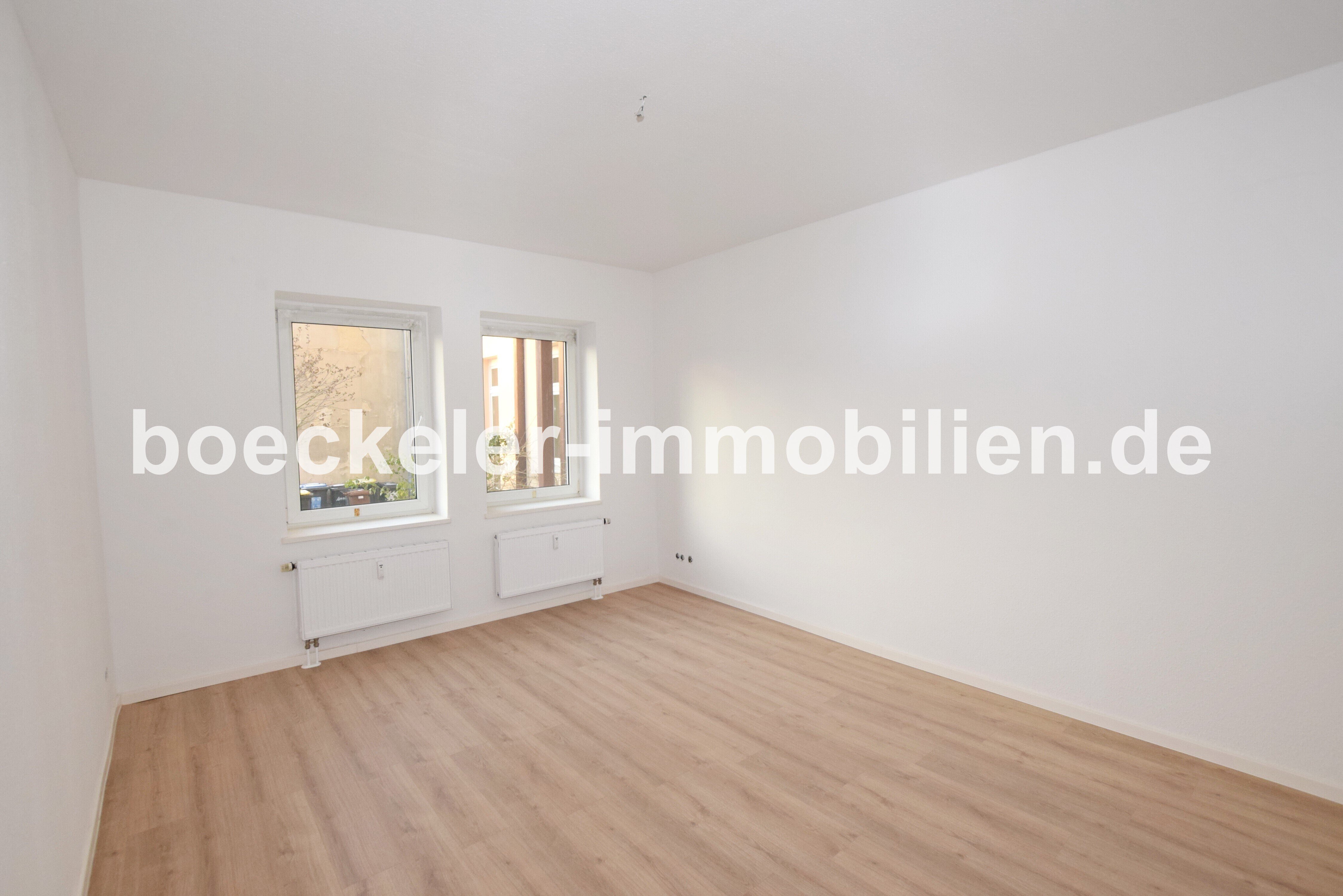 Wohnung zur Miete 370 € 2 Zimmer 50,6 m²<br/>Wohnfläche Ab sofort<br/>Verfügbarkeit Naumburg Naumburg 06618