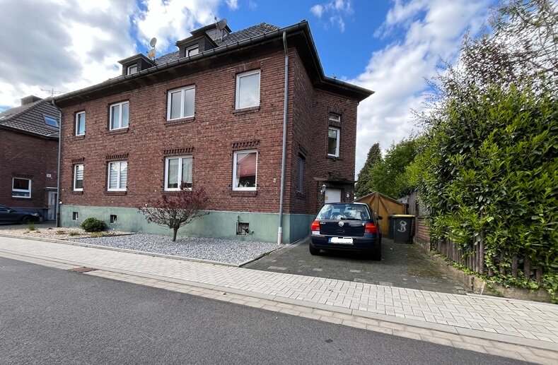 Haus zum Kauf 323.000 € 8 Zimmer 199 m²<br/>Wohnfläche 776 m²<br/>Grundstück Wassenberg Wassenberg 41849