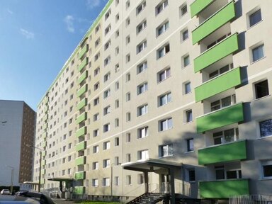 Wohnung zur Miete 349 € 3 Zimmer 55,6 m² 7. Geschoss Carl-Zeiss-Straße 8 Nördliche Neustadt Halle (Saale) 06122