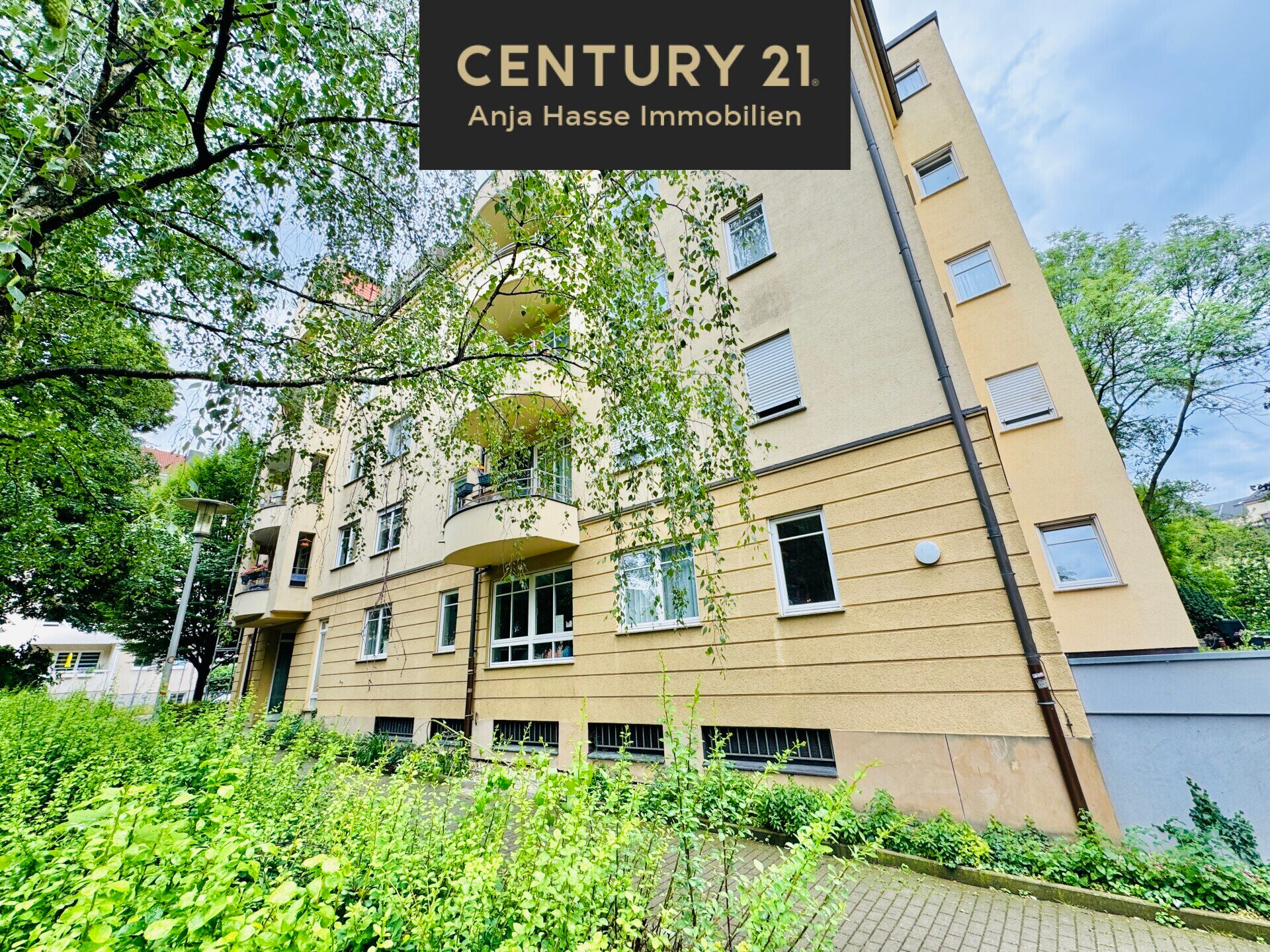 Wohnung zum Kauf 99.000 € 2 Zimmer 42 m²<br/>Wohnfläche 1. Stock<br/>Geschoss Plauen (Würzburger Str.-West) Dresden 01187