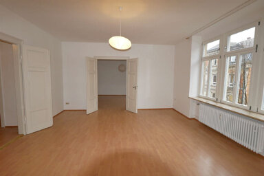 Wohnung zur Miete 1.100 € 5,5 Zimmer 170 m² 2. Geschoss Innenstadt Coburg 96450