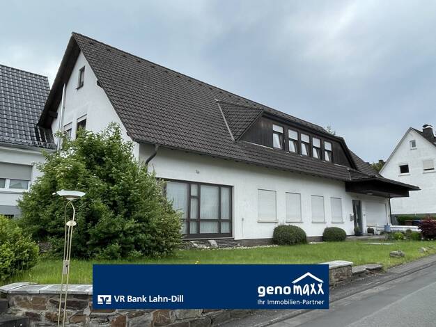 Wohnung zum Kauf 175.000 € 8 Zimmer 206 m² 1. Geschoss Ewersbach Dietzhölztal / Ewersbach 35716