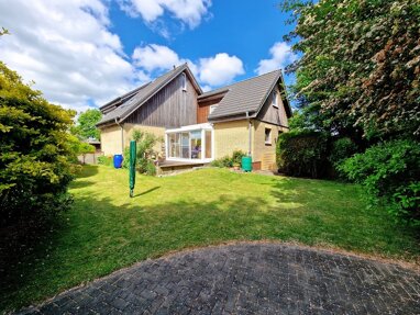 Einfamilienhaus zum Kauf 415.000 € 7 Zimmer 220 m² 741 m² Grundstück Heide Heide 25746