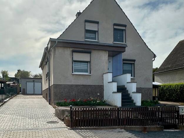 Einfamilienhaus zum Kauf 139.000 € 5,5 Zimmer 108,5 m² 1.074 m² Grundstück Schwarzer Weg 9 Wolkramshausen Bleicherode 99752