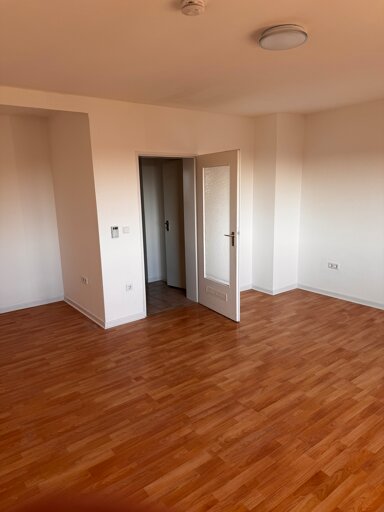 Wohnung zum Kauf provisionsfrei 130.000 € 1 Zimmer 45 m² Geschoss 4/5 Furtwänglerstraße 68 Hilden 40724