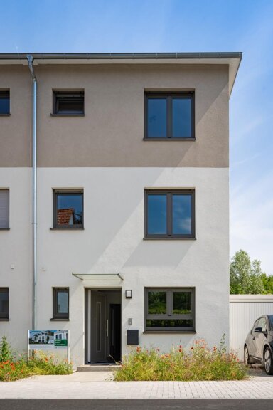 Reihenendhaus zum Kauf provisionsfrei als Kapitalanlage geeignet 435.500 € 5 Zimmer 135 m² 198 m² Grundstück Bahnhofstrasse 15-17 Stadtgebiet Sankt Georgen im Schwarzwald 78112