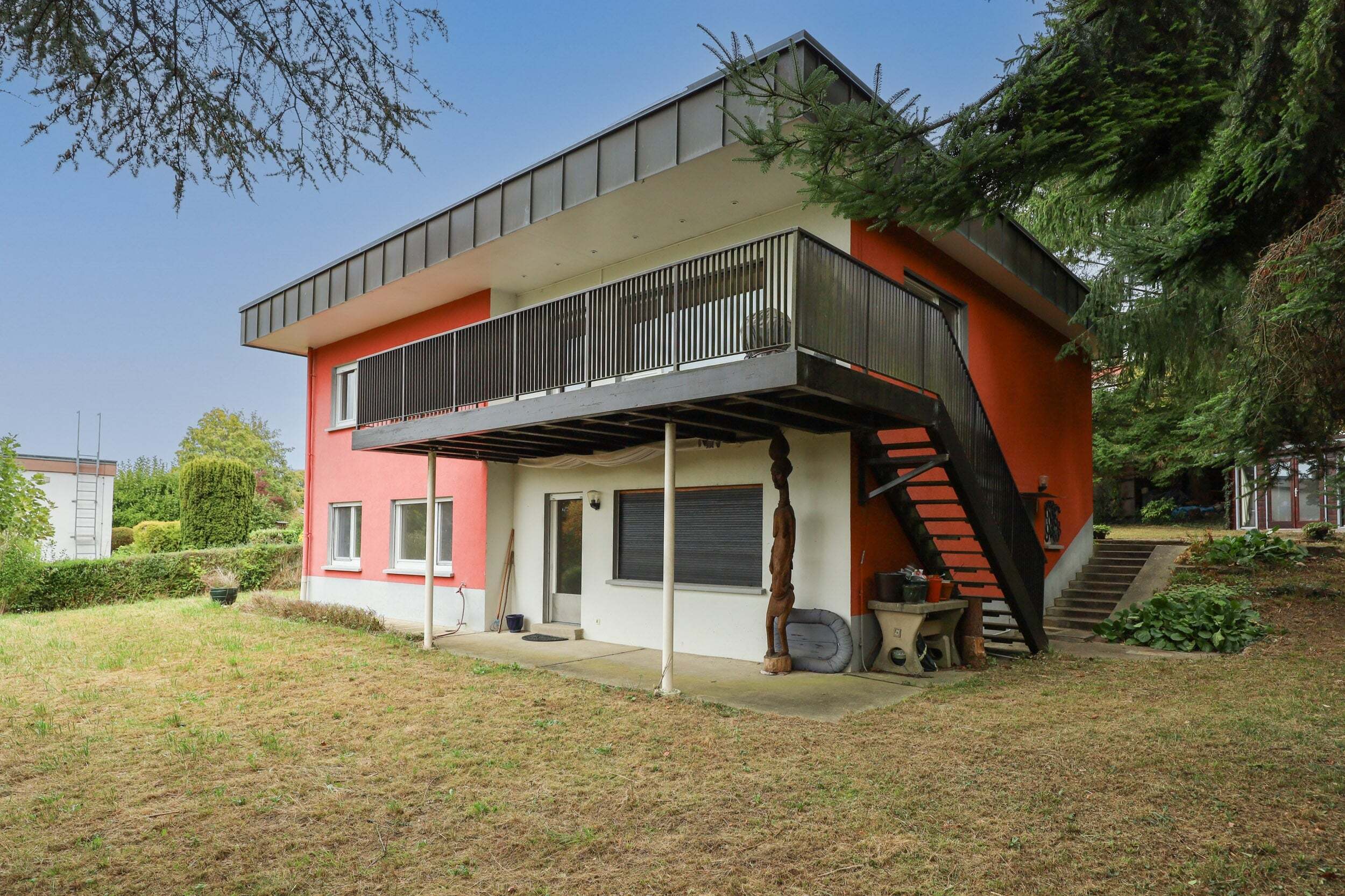 Einfamilienhaus zum Kauf 789.000 € 6 Zimmer 164 m²<br/>Wohnfläche 993 m²<br/>Grundstück Ab sofort<br/>Verfügbarkeit Salzert Lörrach 79540