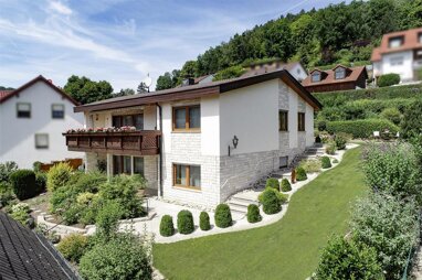 Haus zum Kauf 649.000 € 5,5 Zimmer 186 m² 894 m² Grundstück Ebermannstadt Ebermannstadt 91320