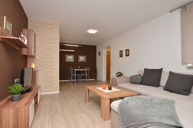 Wohnung zur Miete 945 € 2 Zimmer 60 m² Erdgeschoss frei ab sofort Greußenheim 97259