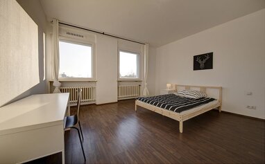 Wohnung zur Miete Wohnen auf Zeit 685 € 4 Zimmer 21 m² frei ab 05.08.2024 König-Karl-Straße 84 Cannstatt - Mitte Stuttgart 70372