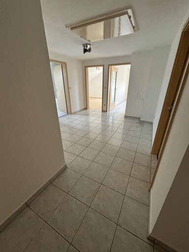 Wohnung zur Miete 650 € 2,5 Zimmer 60 m² 2. Geschoss frei ab sofort Gaimersheim Gaimersheim 85080