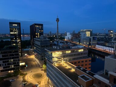 Apartment zur Miete 2.150 € 3 Zimmer 72 m² Hafen Düsseldorf 40221