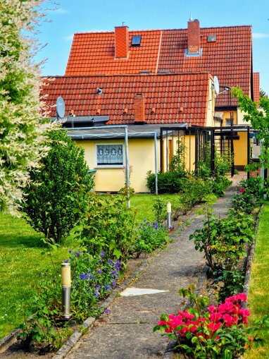Doppelhaushälfte zum Kauf 430.000 € 5 Zimmer 110 m² 660 m² Grundstück Hanne-Nüte-Weg 11 Reutershagen Rostock 18069
