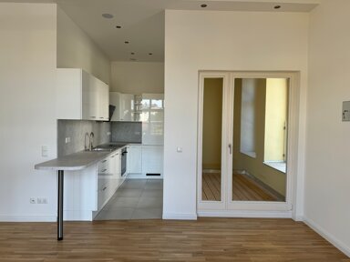 Wohnung zur Miete 475 € 1 Zimmer 47,7 m² EG frei ab sofort Bismarckstraße 37 Rochlitz Rochlitz 09306