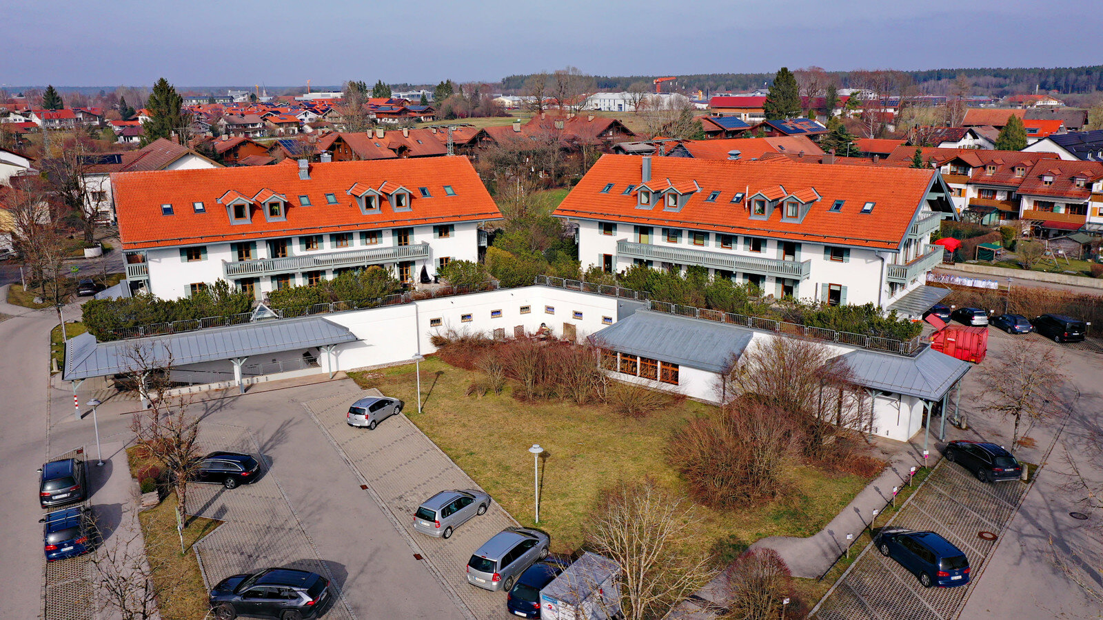 Wohn- und Geschäftshaus zum Kauf als Kapitalanlage geeignet 7.495.000 € 2.654,2 m²<br/>Fläche 5.807,4 m²<br/>Grundstück Holzkirchen Holzkirchen 83607