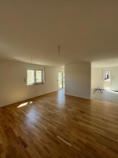 Terrassenwohnung zur Miete 1.053 € 4,5 Zimmer 108 m² Erdgeschoss frei ab sofort Am Waldrand Tann Tann 84367