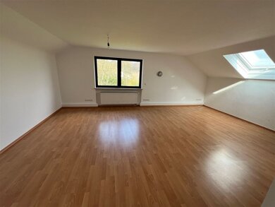 Wohnung zur Miete 805 € 3 Zimmer 95 m² 2. Geschoss frei ab sofort An der Leite 20 Roßbrunn Rossbrunn 97297