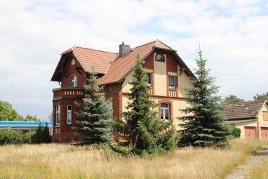 Villa zum Kauf 245.000 € 5 Zimmer 135 m² 2.290 m² Grundstück Genthiner Straße  65 Rathenow Rathenow 14712
