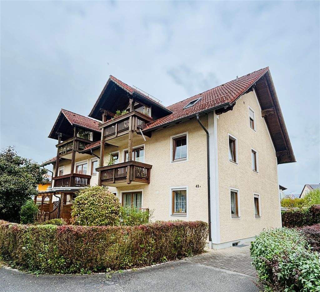 2 - Zimmer Dachgeschoß Wohnung in Plattling