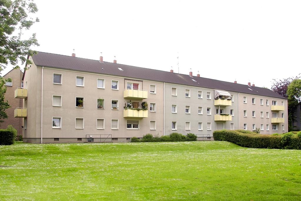 Wohnung zur Miete 349 € 2 Zimmer 41 m²<br/>Wohnfläche 1. Stock<br/>Geschoss 31.07.2024<br/>Verfügbarkeit Mündelheimer Straße 20 Huckingen Duisburg 47259