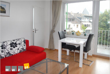 Wohnung zur Miete Wohnen auf Zeit 880 € 1,5 Zimmer 32 m² frei ab 01.08.2024 Stadtmitte Düsseldorf 40212