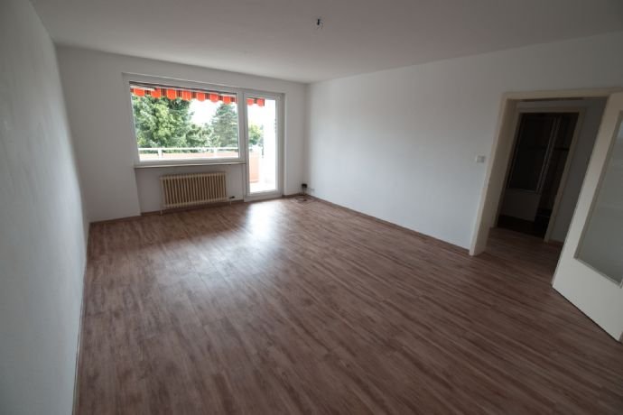 Wohnung zur Miete 1.050 € 3 Zimmer 76 m²<br/>Wohnfläche 3. Stock<br/>Geschoss Praunheim Frankfurt am Main 60439