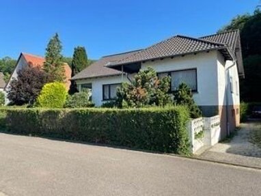 Bungalow zum Kauf 449.000 € 8,5 Zimmer 180 m² 1.120 m² Grundstück Hochscheidstrasse Oberwürzbach Sankt Ingbert 66386