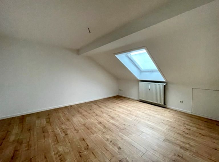 Wohnung zur Miete 600 € 2 Zimmer 45,5 m²<br/>Wohnfläche 2. Stock<br/>Geschoss Werner-Hilpert-Straße Neu-Isenburg Neu-Isenburg 63263