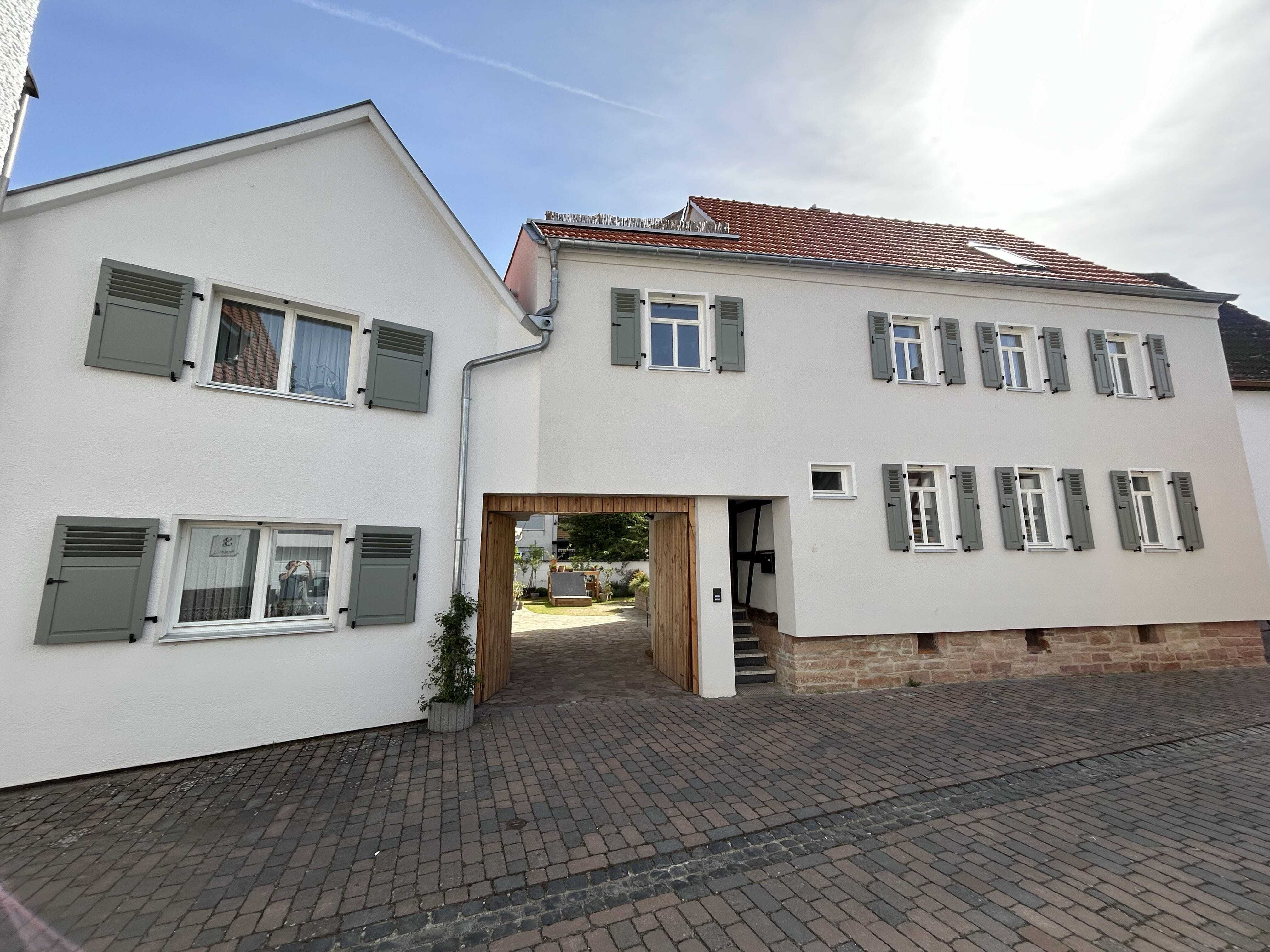 Mehrfamilienhaus zum Kauf 730.000 € 8 Zimmer 238 m²<br/>Wohnfläche 368 m²<br/>Grundstück ab sofort<br/>Verfügbarkeit Altheim Münster 64839