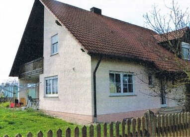 Wohnung zur Miete 700 € 3 Zimmer 96 m² 1. Geschoss frei ab sofort Traustadt Donnersdorf 97499