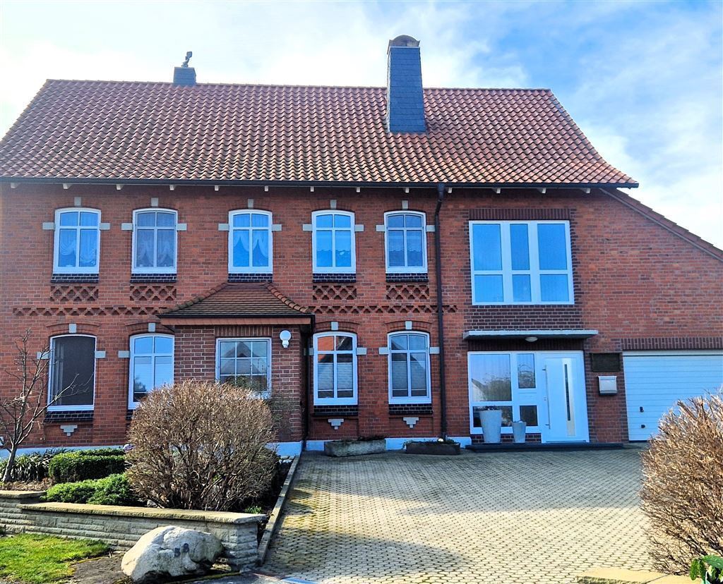 Mehrfamilienhaus zum Kauf 348.000 € 6 Zimmer 195 m²<br/>Wohnfläche 2.224 m²<br/>Grundstück Rumbeck Hessisch Oldendorf 31840