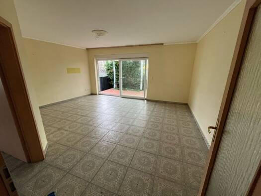 Terrassenwohnung zur Miete 1.300 € 3 Zimmer 84 m² frei ab sofort Taubenstraße 15 Rüsselsheim Rüsselsheim am Main 65428